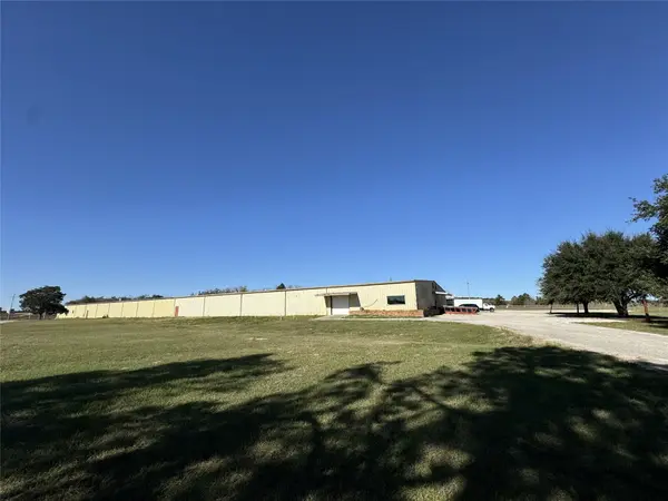 2502 Highway 304, Smithville, TX 78957