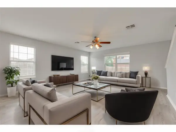 401 Blanco Woods BLVD, Elgin, TX 78621