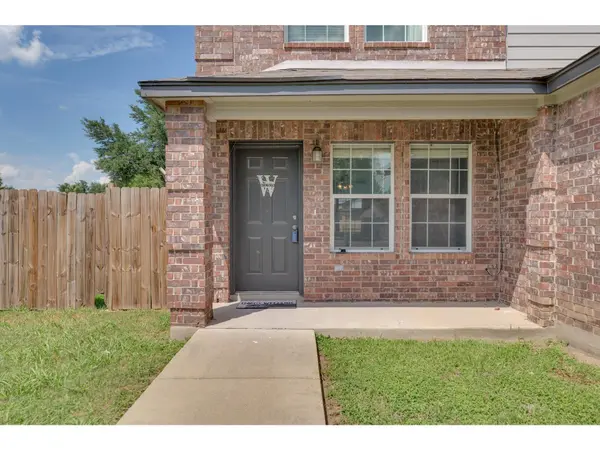 401 Blanco Woods BLVD, Elgin, TX 78621