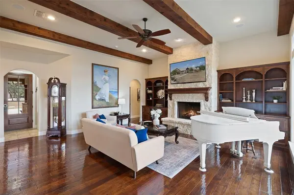 1900 Byrd Ranch RD, Johnson City, TX 78636