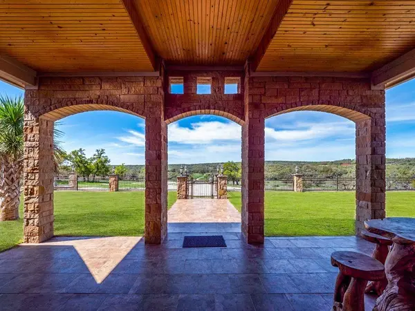 761 Allison LN, San Marcos, TX 78666
