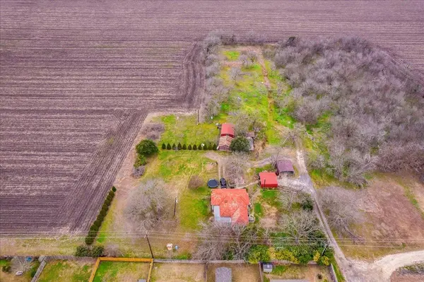 530 Continental DR, Seguin, TX 78155