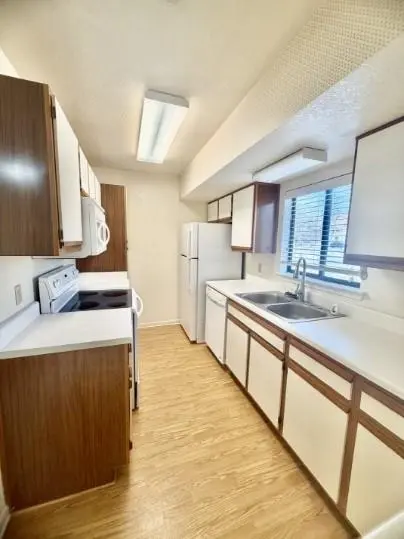 728 W San Antonio ST #728 A, Lockhart, TX 78644