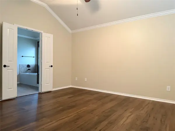 1704 Tranquility LN, Pflugerville, TX 78660