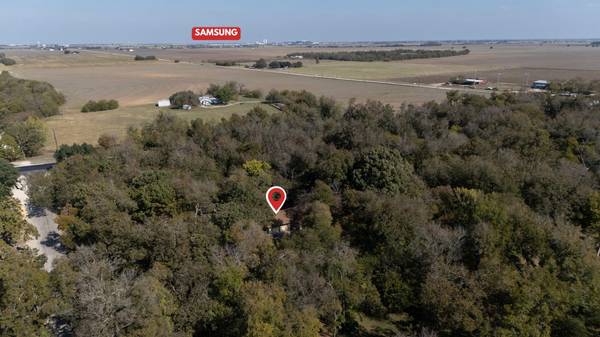 75 County Road 129, Taylor, TX 76574