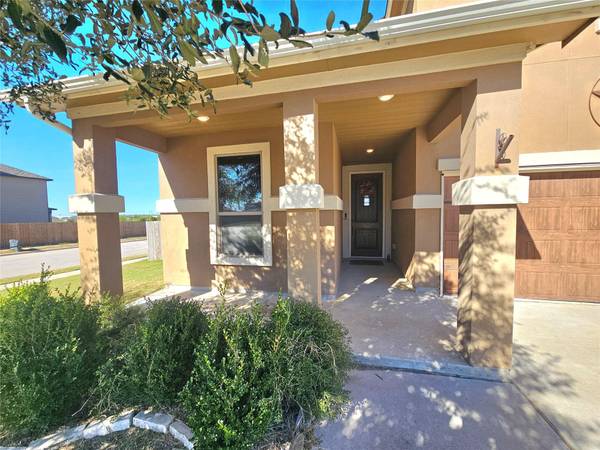 120 Schuylerville DR, Elgin, TX 78621