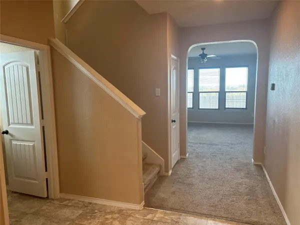 120 Schuylerville DR, Elgin, TX 78621
