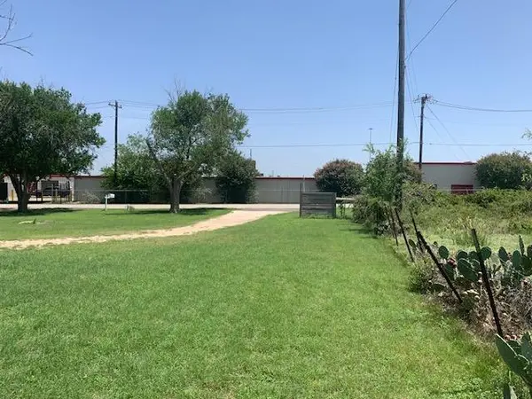 1501 & 1503 N Burleson ST, Kyle, TX 78640