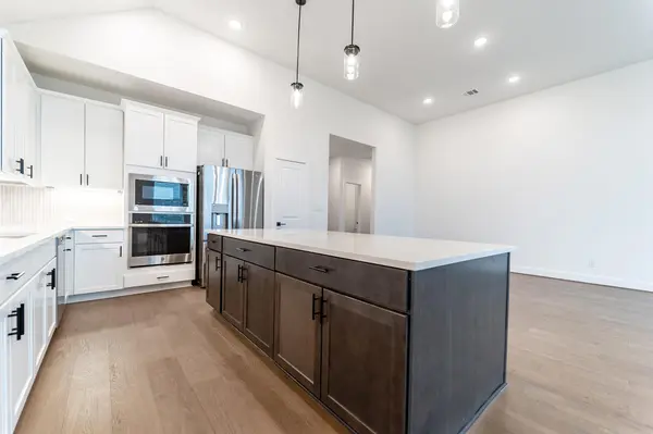 209 Joy LN, Liberty Hill, TX 78642