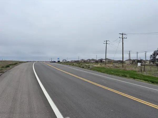 1901 CR332 CT, Jarrell, TX 76537