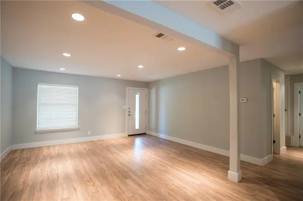 809 Sussex DR, Austin, TX 78745