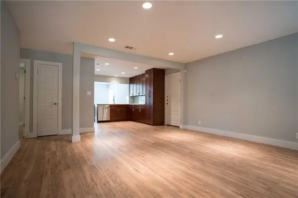 809 Sussex DR, Austin, TX 78745