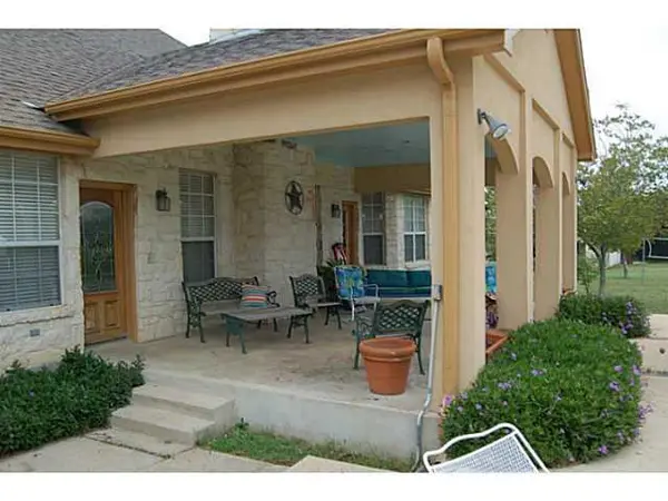 5 County Road 180, Cedar Park, TX 78641