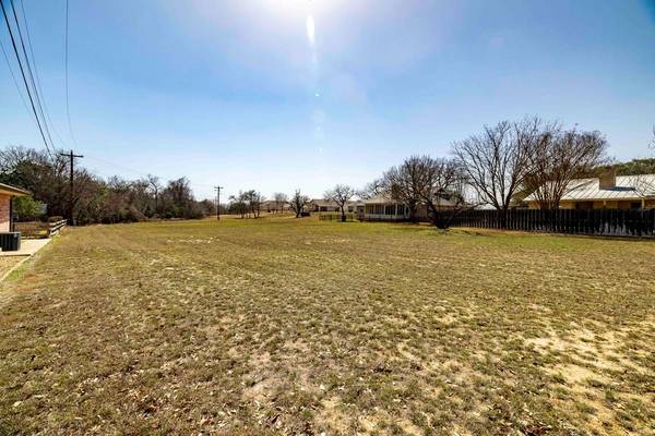 2009 Woodway CT, Fredericksburg, TX 78624