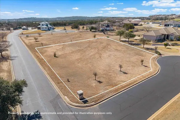 26601 Hunters Grove CT, Spicewood, TX 78669