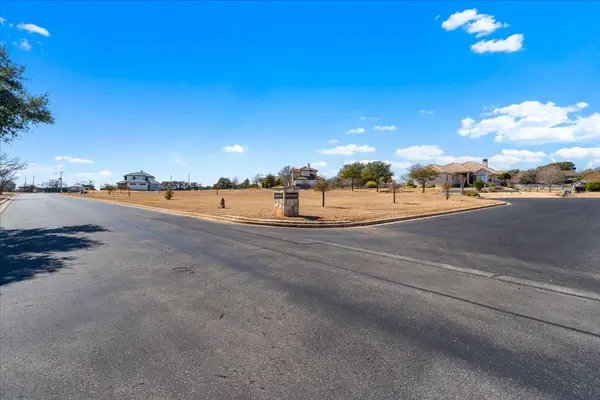 26601 Hunters Grove CT, Spicewood, TX 78669