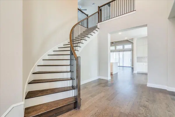 1533 Jay Wolf DR, Georgetown, TX 78628