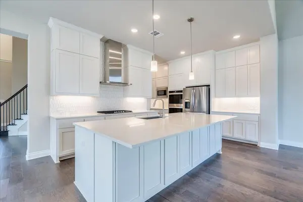 1533 Jay Wolf DR, Georgetown, TX 78628