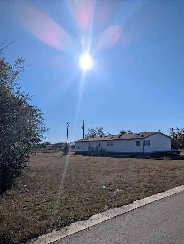 1511 US Hwy 290 HWY, Dripping Springs, TX 78620