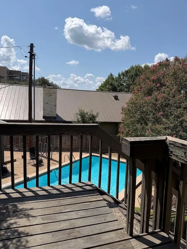 1000 W 26TH ST #212, Austin, TX 78705