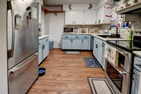 165 Thousand Oaks DR, Cedar Creek, TX 78612