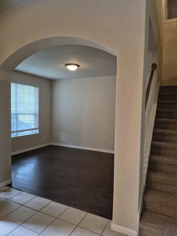 808 Busleigh Castle WAY, Pflugerville, TX 78660