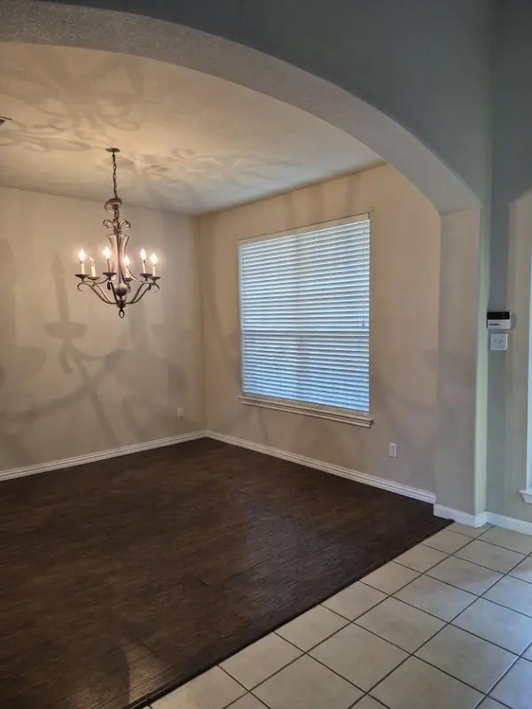 808 Busleigh Castle WAY, Pflugerville, TX 78660
