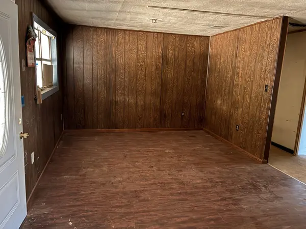 116 Flaming Oak DR, Bastrop, TX 78602