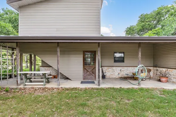 907 Horace Howard DR, San Marcos, TX 78666