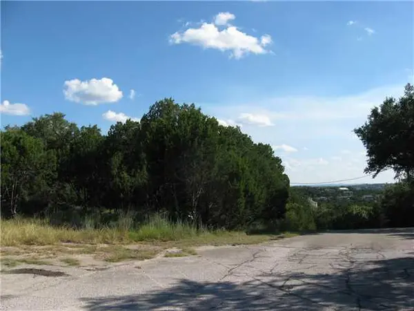 69 Dawn DR, Lago Vista, TX 78645