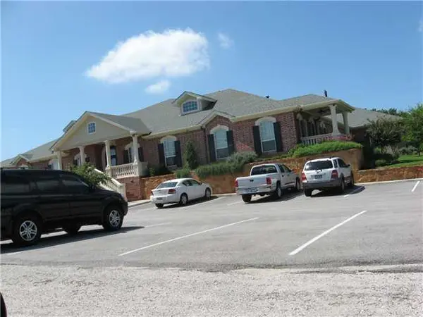 69 Dawn DR, Lago Vista, TX 78645