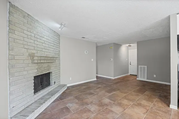 1206 S Trace DR, Austin, TX 78745