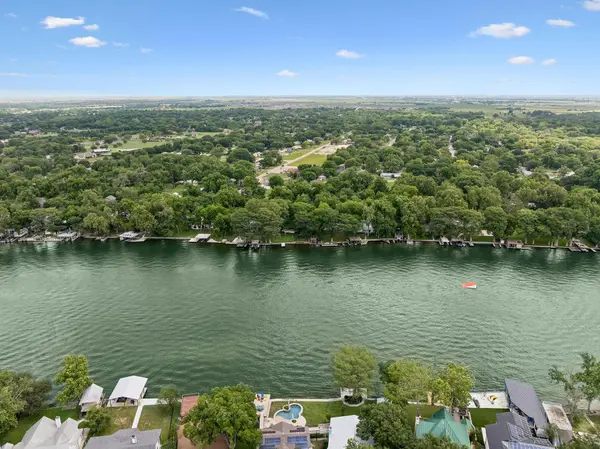 1307 Terminal Loop RD, Mcqueeney, TX 78123