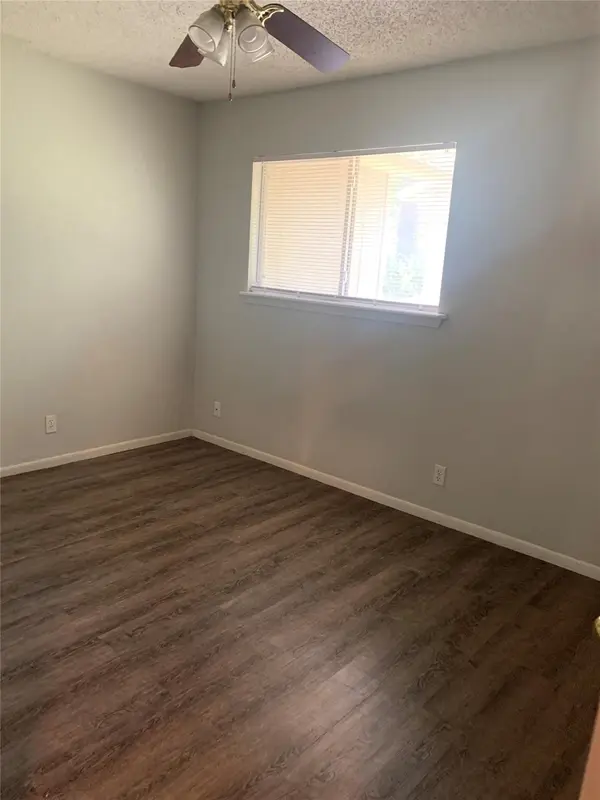 413-415 Live Oak ST #A & B, Kyle, TX 78640