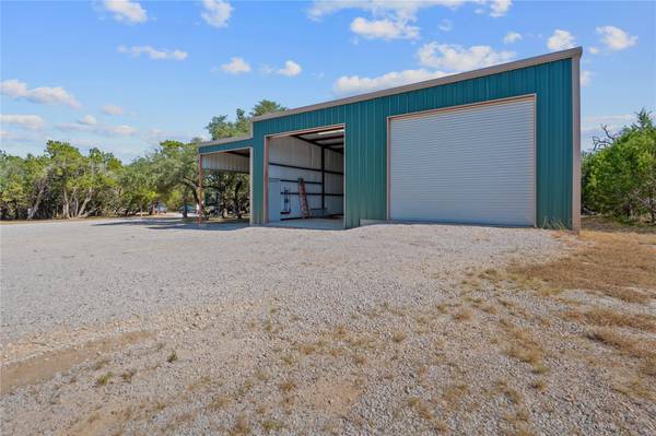 217 Southern DR, Johnson City, TX 78636