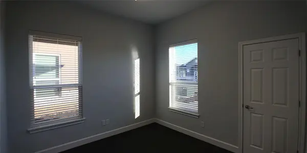 660 S Bagdad RD #420, Leander, TX 78641