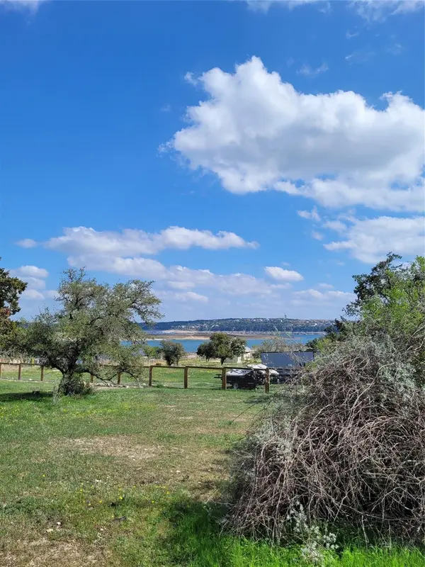 19920 Siesta Shores DR, Spicewood, TX 78669