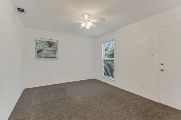 3207 Eanes CIR #A, Austin, TX 78746