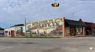 239 E Clark ST, Bartlett, TX 76511