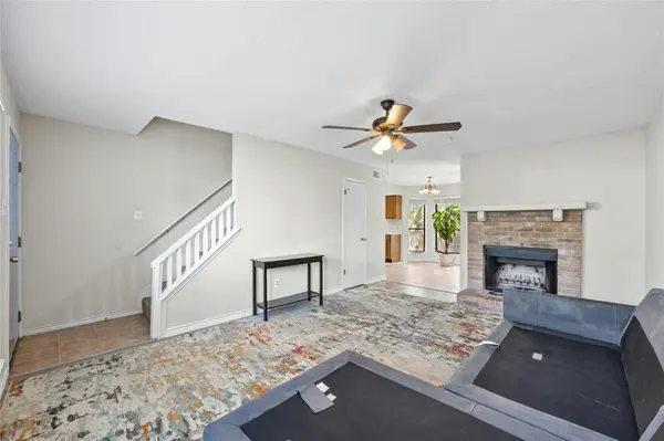 2639 Alcott LN #B, Austin, TX 78748