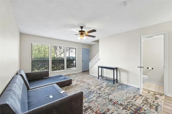 2639 Alcott LN #B, Austin, TX 78748