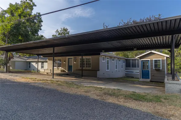 120 Erskine Ferry RD, Seguin, TX 78155