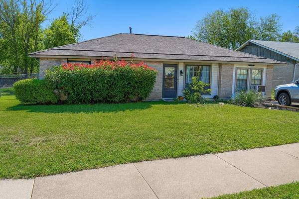 405 Thistlewood DR, Austin, TX 78745