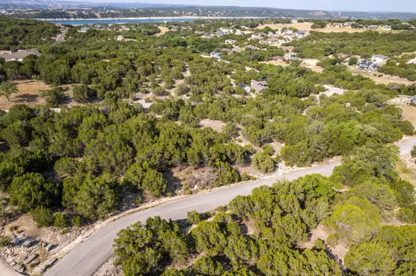 20011 Colonial LN, Lago Vista, TX 78645