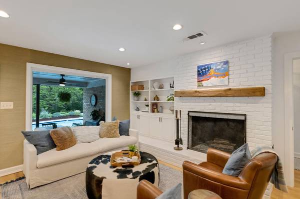 5007 Buckskin PASS, Austin, TX 78745