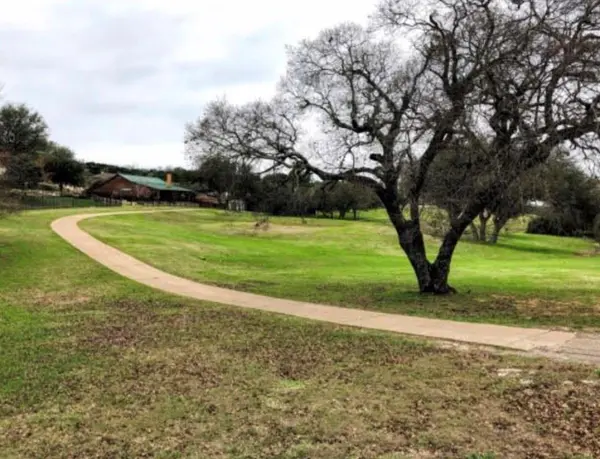 2601 Patriot DR, Lago Vista, TX 78645