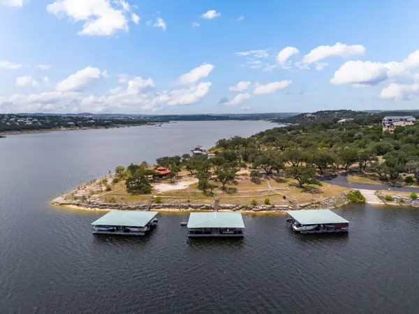 707 Moonlight Bay DR, Spicewood, TX 78669