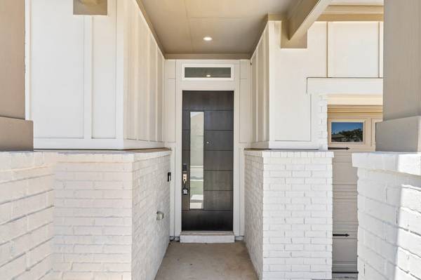 214 San Saba DR, Buda, TX 78610