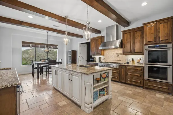 1100 High Lonesome ST, Leander, TX 78641