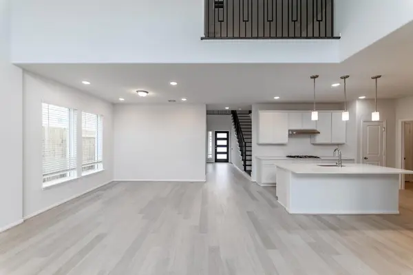 161 Mango CIR, Buda, TX 78610